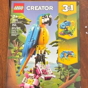 Lego Creator Exotic Parrot Building Set - Blue, Yellow, Pink